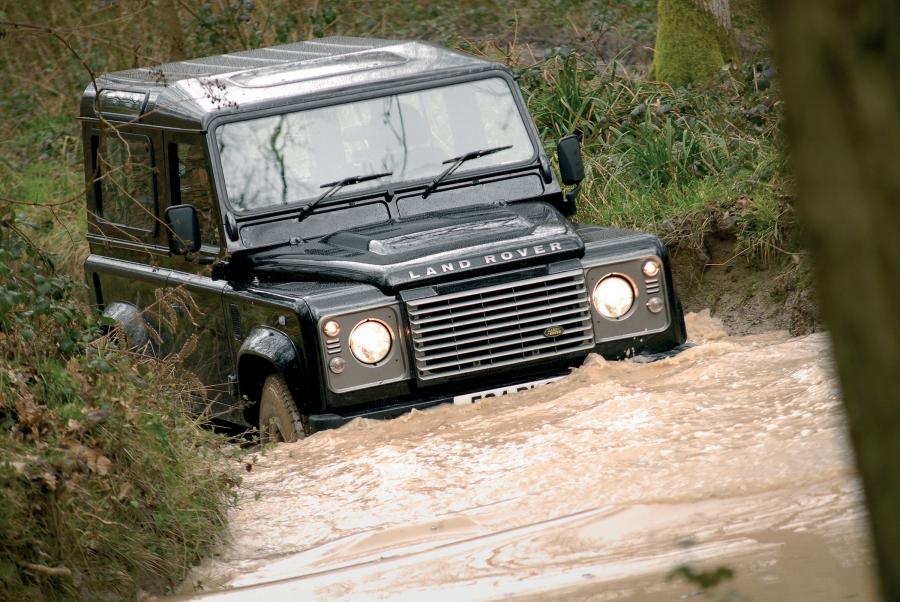  Land Rover Defender 2006 года  (фото 56 из 227)